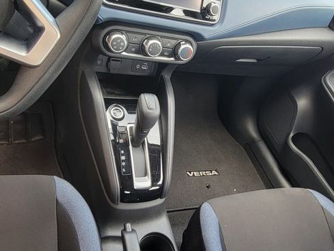 Used 2025 Nissan Versa SV image 7