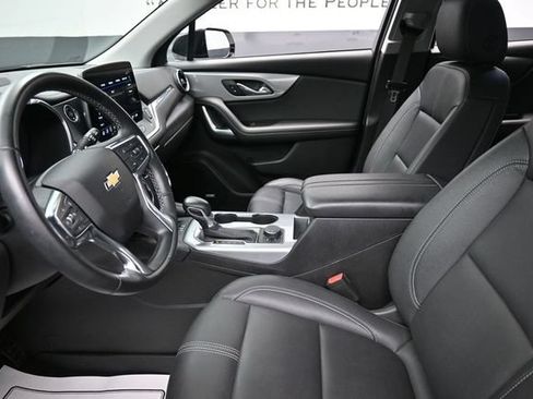 Used 2024 Chevrolet Blazer LT w/ Sound & Technology Package FWD image 16