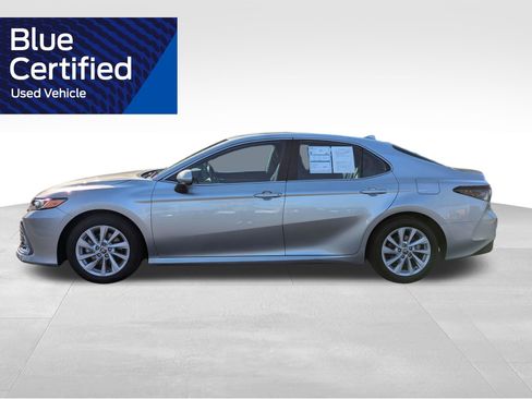 Used 2024 Toyota Camry LE FWD image 9