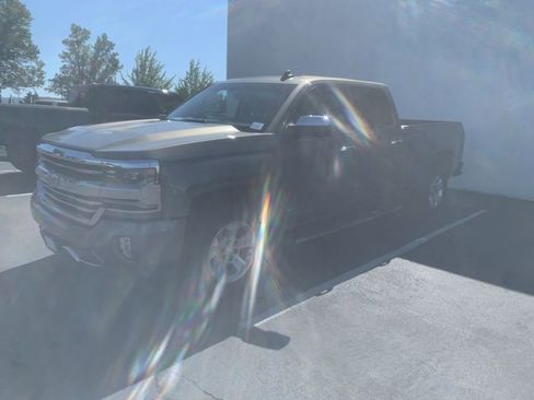 Used 2017 Chevrolet Silverado 1500 LTZ Z71 w/ LTZ Plus Package AWD/4WD image 1