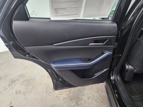 Used 2020 MAZDA CX-30 FWD image 22