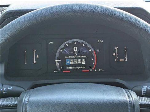 Used 2025 Toyota Tacoma SR5 AWD/4WD image 11