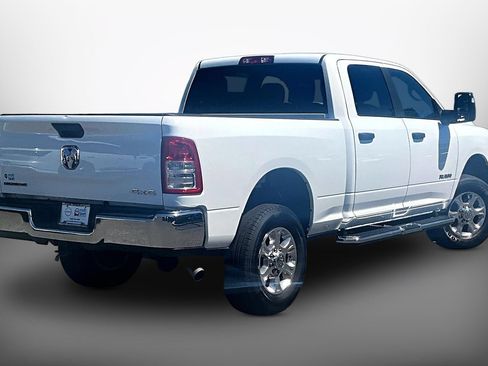 Used 2024 RAM 2500 Big Horn AWD/4WD image 12
