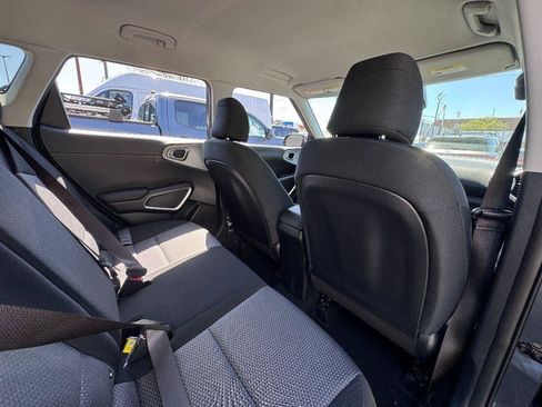 Certified 2022 Kia Soul LX w/ Technology Package image 27