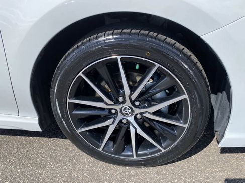 Used 2024 Toyota Camry SE image 17