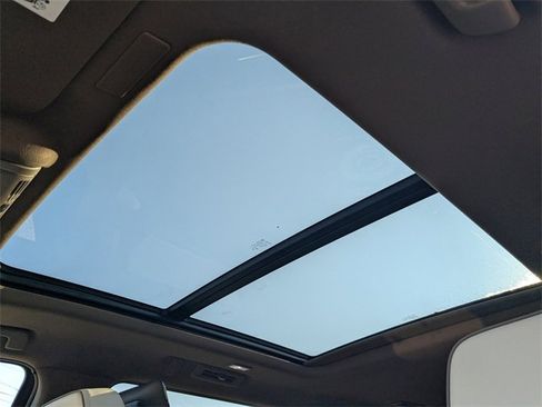 New 2026 GMC Yukon XL Denali w/ Denali Reserve Package image 24