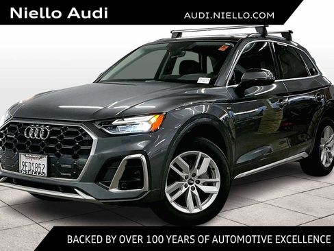 Used 2023 Audi Q5 2.0T Premium w/ Convenience Package image 1