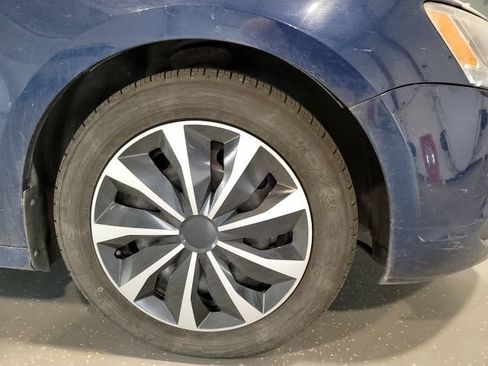 Used 2014 Volkswagen Jetta SE FWD image 15