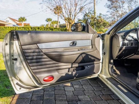 Used 2002 Ford Thunderbird Deluxe image 29