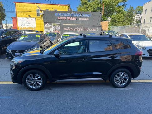 Used 2017 Hyundai Tucson SE image 6