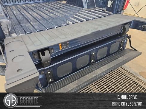 Used 2022 GMC Sierra 1500 SLT w/ SLT Convenience Package image 36