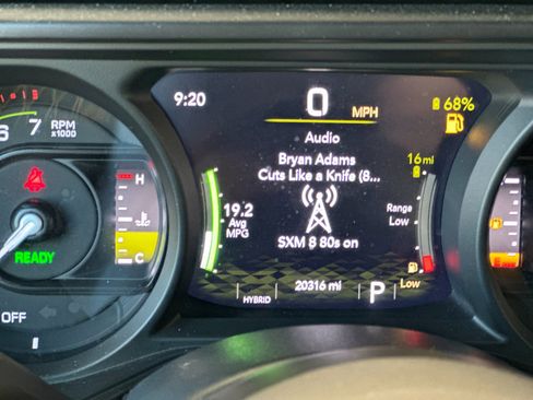 Used 2024 Jeep Wrangler Unlimited AWD/4WD image 24