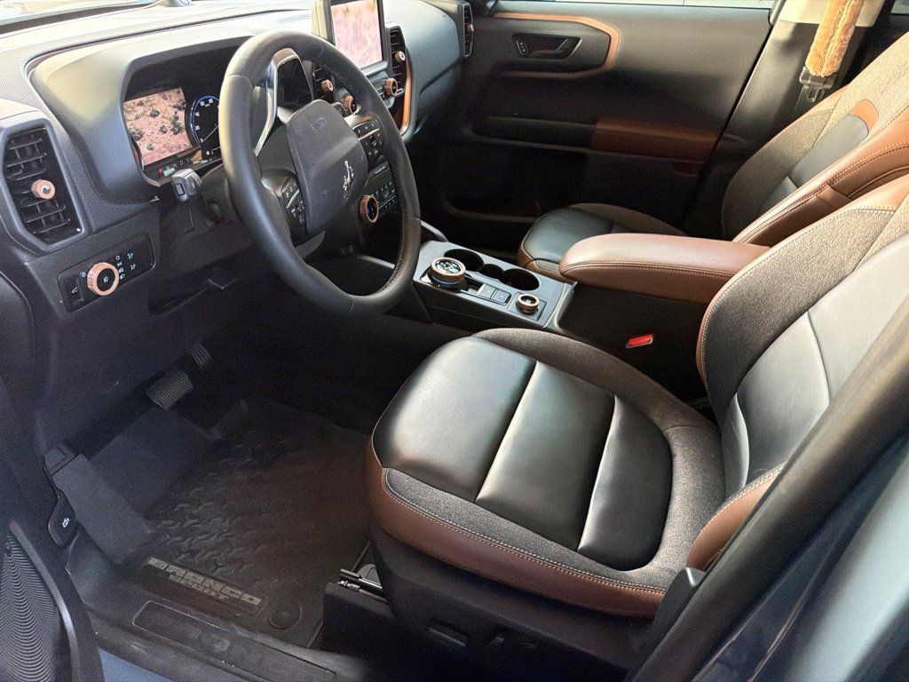 Used 2024 Ford Bronco Sport Outer Banks w/ Tech Package AWD/4WD image 8