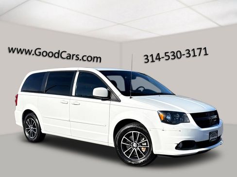 Used 2015 Dodge Grand Caravan SXT w/ Blacktop Package image 1
