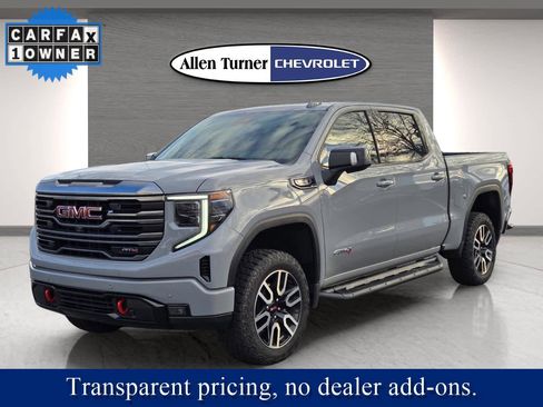 Used 2024 GMC Sierra 1500 AT4 w/ Technology Package image 3