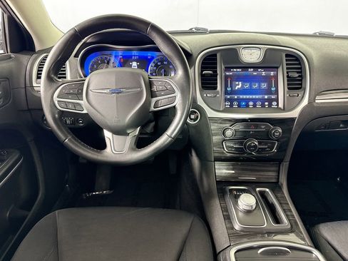 Used 2019 Chrysler 300 Touring w/ Sport Appearance Package RWD image 22