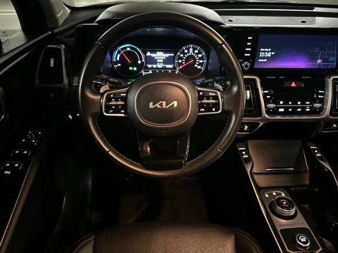 Certified 2023 Kia Sorento EX FWD image 19