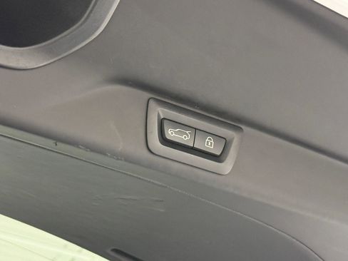 Used 2020 Rolls-Royce Cullinan image 46