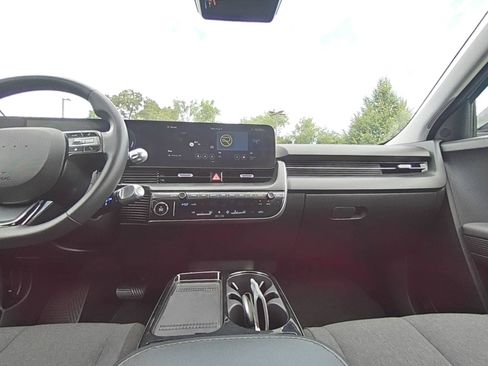 Used 2025 Hyundai Ioniq 5 SE AWD/4WD image 30