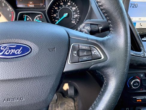 Used 2017 Ford Escape Titanium AWD/4WD image 25