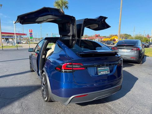 Used 2023 Tesla Model X image 7