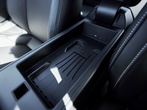 Used 2025 Porsche 911 Carrera 4 GTS w/ Premium Package image 52