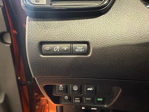 Certified 2017 Nissan Rogue SL w/ SL Premium Package AWD/4WD image 21