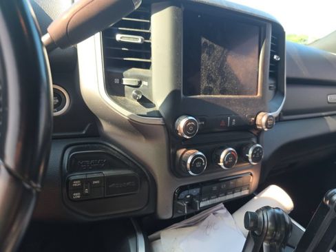 Used 2022 RAM 3500 Big Horn w/ Night Edition AWD/4WD image 15