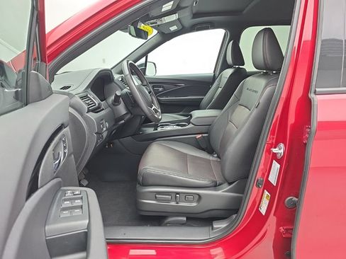 Used 2025 Honda Ridgeline Black Edition image 14
