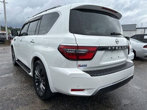 Used 2023 Nissan Armada Platinum w/ Captain's Chairs Package AWD/4WD image 4