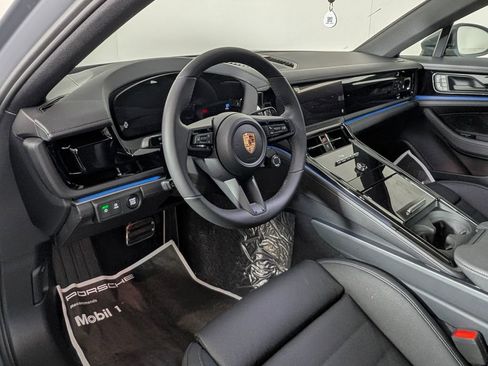 New 2026 Porsche Panamera image 4