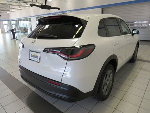 New 2026 Honda HR-V LX image 3