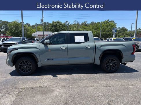 Used 2025 Toyota Tundra Platinum AWD/4WD image 2