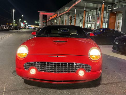 Used 2005 Ford Thunderbird image 8