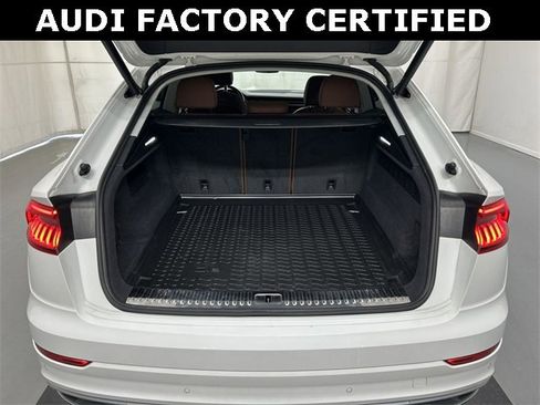 Certified 2022 Audi Q8 Premium image 26