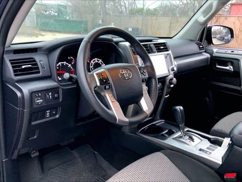 Used 2024 Toyota 4Runner SR5 image 16