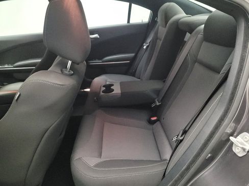 Used 2020 Dodge Charger SXT RWD image 18