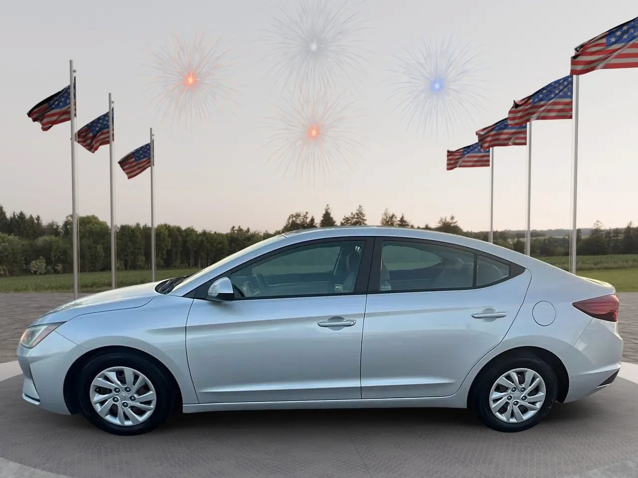 Used 2019 Hyundai Elantra SE FWD image 4