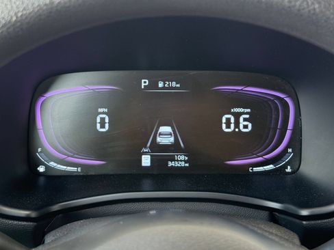 Used 2025 Kia Soul LX w/ LX Technology Package FWD image 39