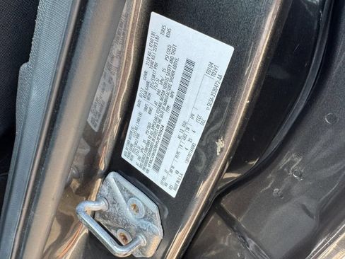 Used 2017 Ford Escape SE AWD/4WD image 23