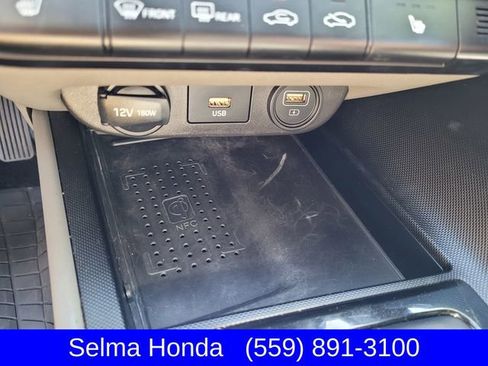 Used 2021 Hyundai Elantra SEL w/ Convenience + Premium Package image 21