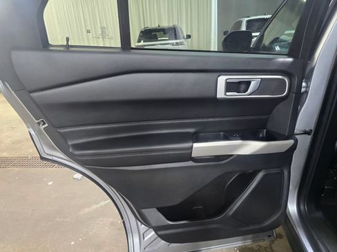 Used 2023 Ford Explorer XLT w/ Equipment Group 202A AWD/4WD image 25