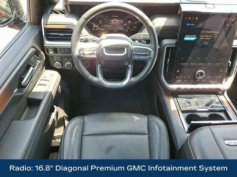 Used 2025 GMC Yukon XL Denali AWD/4WD image 3