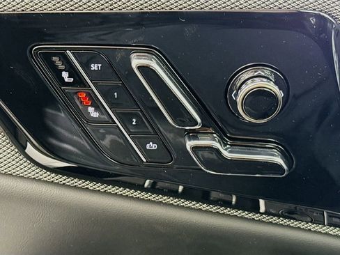 New 2026 Cadillac Optiq Luxury 1 image 21