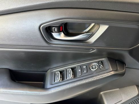 Used 2023 Honda Accord Sport image 12