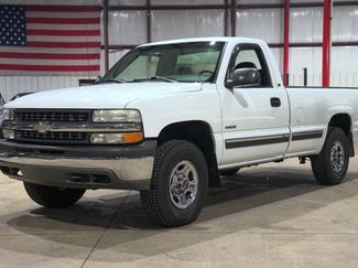 Used 2000 Chevrolet Silverado 1500 4x4 Regular Cab w/ Exterior Appearance Pkg video 1