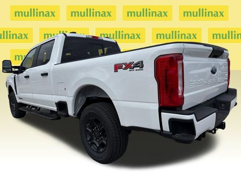 New 2026 Ford F250 4x4 Crew Cab Super Duty image 4