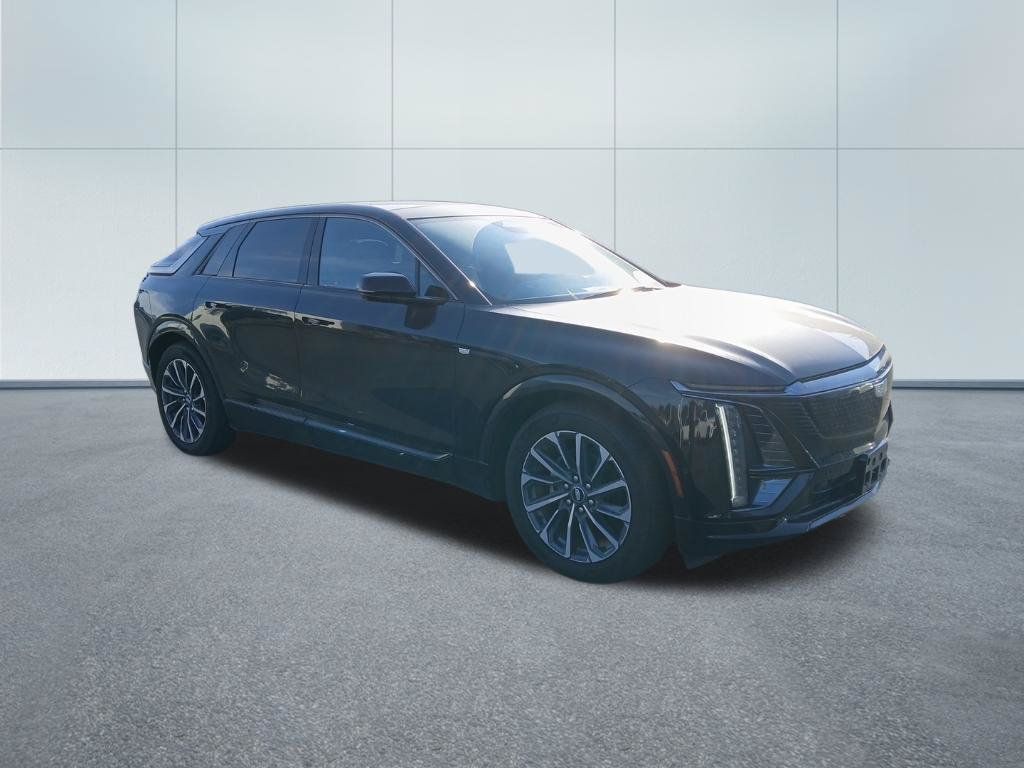 Certified 2024 Cadillac Lyriq Sport w/ LPO, Floor Liner Package AWD/4WD image 9