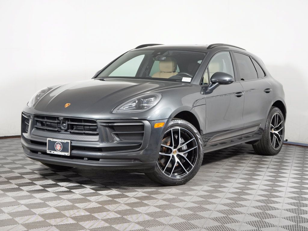 Certified 2023 Porsche Macan AWD/4WD image 1