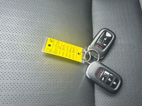 Used 2024 Honda Civic EX-L image 21